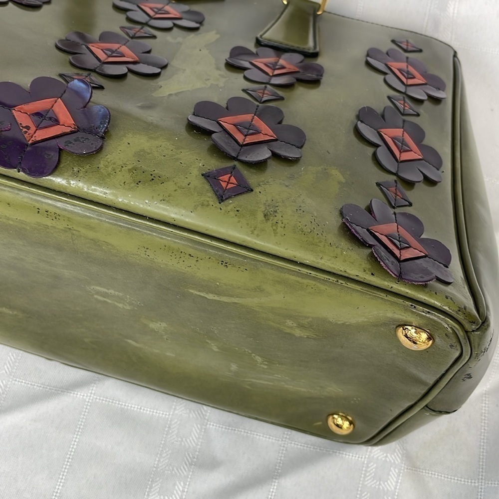 Prada Spazzolato Floral Applique Galleria Tote Bag Green Patent - Picture 11 of 17
